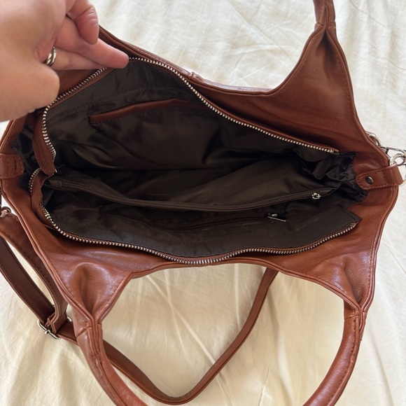 Amazon Brown Leather Handbag With Adjustable Straps - Picture 5 of 10